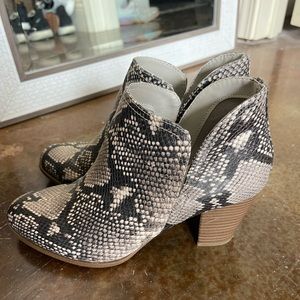 Fergalicious by Fergie Charley booties